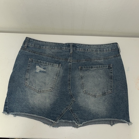 Blue Jean Skirt button Fly - Picture 8 of 11